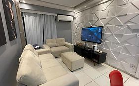 Apartamento moderno na orla de Ponta Verde
